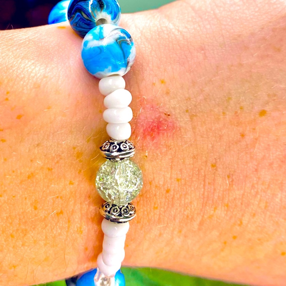 RAISING MONEY FOR MY LOCAL SHELTER WITH BRACELETS!
